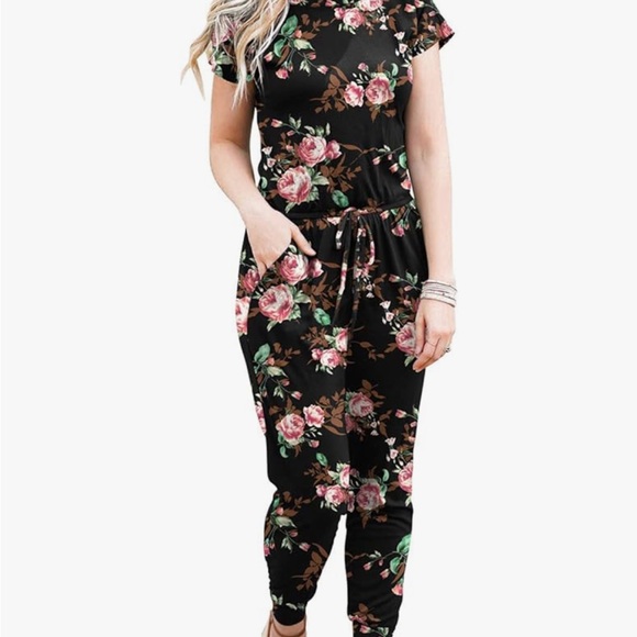 DouBCQ Floral Jumpsuit with Pockets - Size Medium - Picture 4 of 8